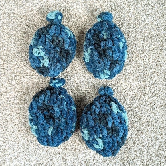Handmade Crochet Water Balloons Reusable Water Fight Fun Summer Toy Teal Dreams - Picture 1 of 4